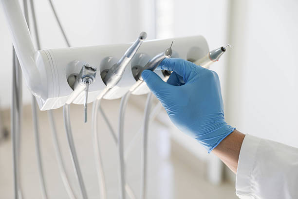 Professional Wisdom Tooth Removal technician working in Troy, IL